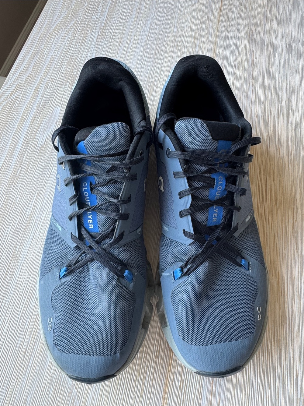 💙On Running Men’s Cloudflyer Good condition 💙